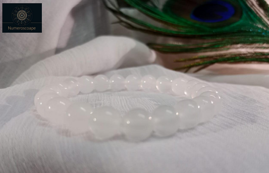 WHITE AGATE BRACELET